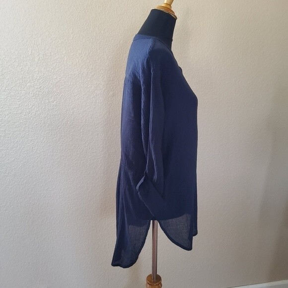 Three Dots Henley Semi Sheer Gauze Tunic Top M Navy Blue New - Picture 15 of 16